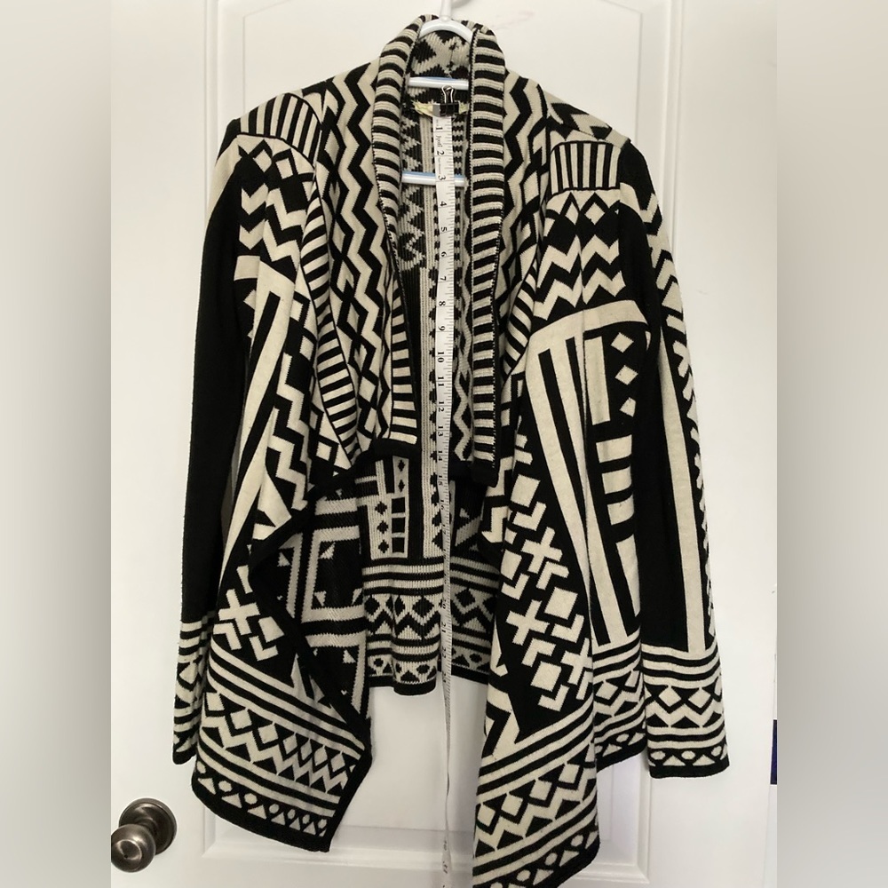 Ladies waterfall cardigan… bundle and save today! $6.99 for purchases over $70